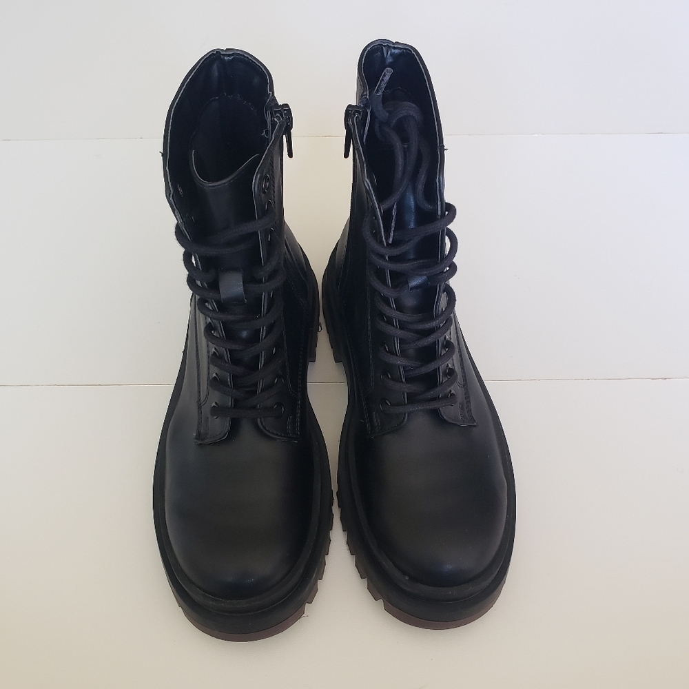 👢Zara Kids Contrasting Sole Ankle Lace up Boots